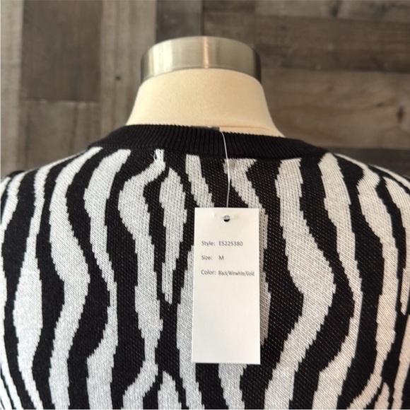 NWT! Belldini black white zebra stripes top medium animal print low key luxe - Picture 6 of 13